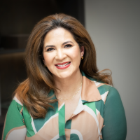 Angela Quinones-Teran